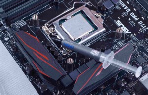 电脑CPU上涂抹的导热硅脂对散热影响大吗？